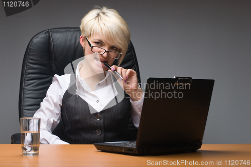 Image of Woman with laptop