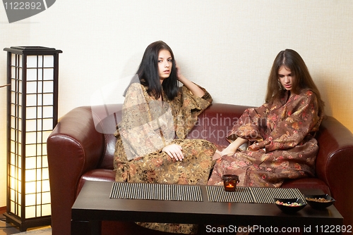 Image of Women in japanese spa