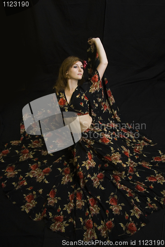 Image of Dancing woman