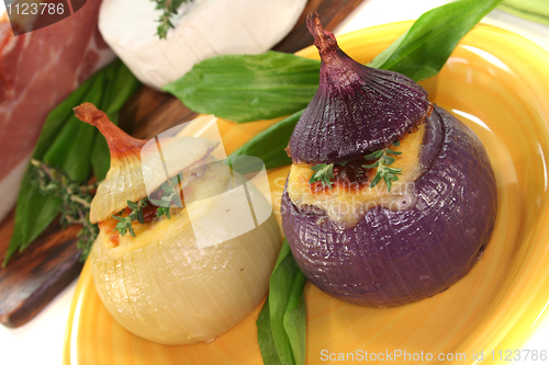 Image of stuffed onions with goat cheese