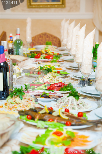 Image of Table service for holiday