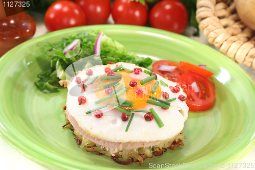 Image of Hash browns with fried egg