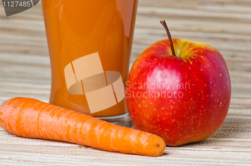 Image of Carrots, apple and juice