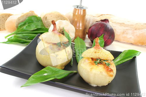 Image of stuffed onions with goat cheese