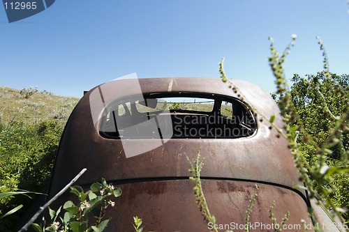 Image of Rusted Prairie Car