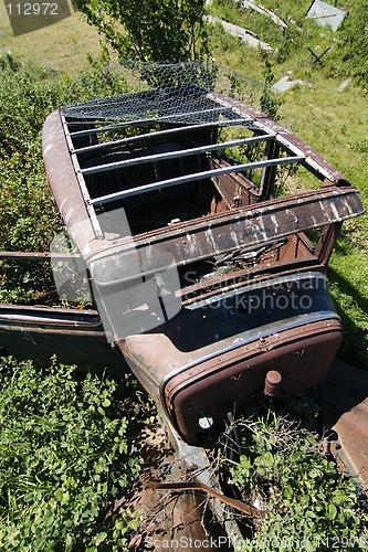 Image of Rusted Prairie Car