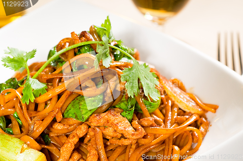 Image of chinese fried noodles