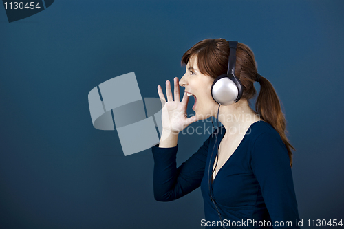 Image of Yelling loud