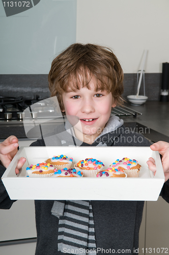 Image of Showing the cupcakes