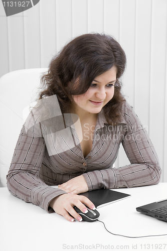 Image of The girl with the laptop