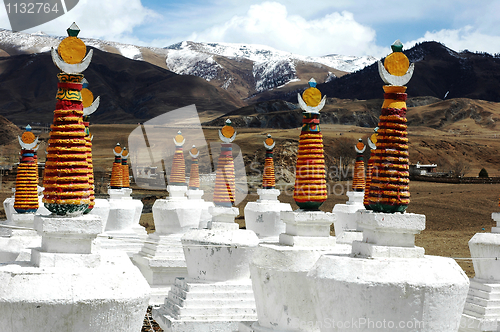 Image of White pagoda