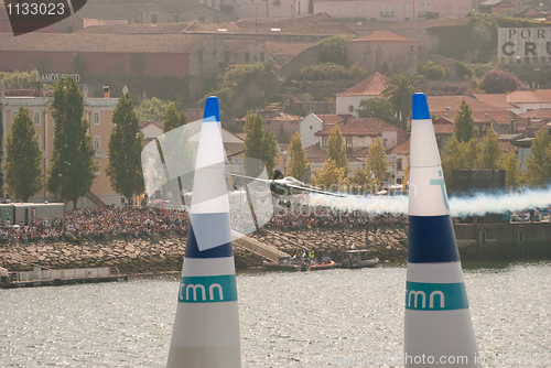 Image of Hannes Arch (AUS) in Red Bull Air Race 2009, Porto, Portugal