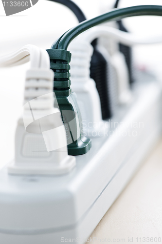 Image of Wires plugged into power bar