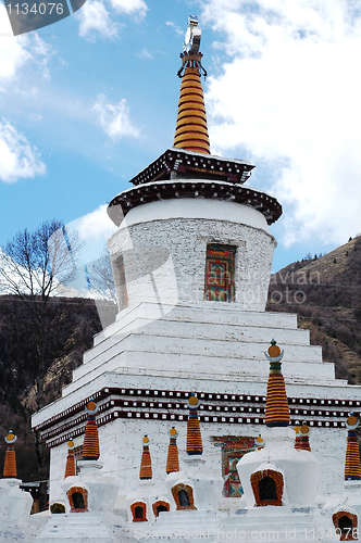 Image of White pagoda