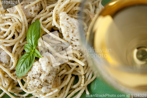 Image of Garlic Chicken Pesto Pasta with Olive Oil