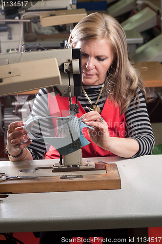 Image of Sewing worker