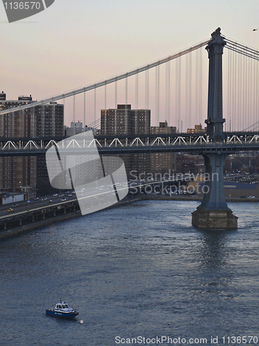 Image of Manhattan bridge