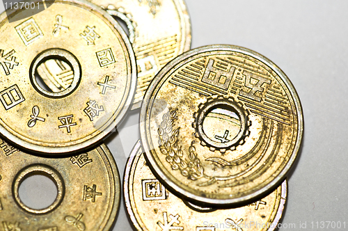 Image of Yen