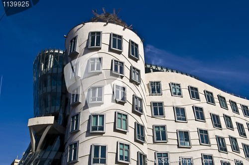 Image of Dancing house