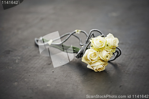 Image of yellow coloured wedding flowers