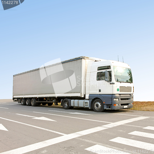 Image of Lorry