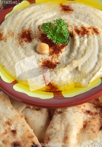 Image of Hummus bi tahini vertical