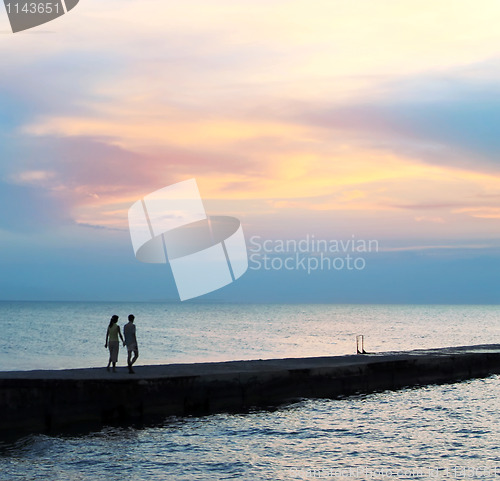 Image of Lovers, sea and sunset