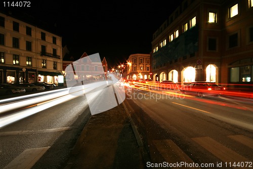 Image of Traffic by night in the city.