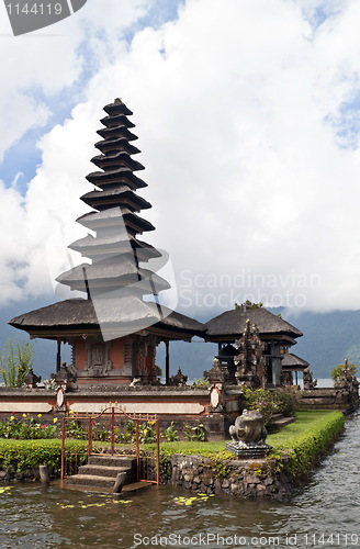 Image of Ulun Danu temple