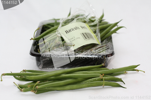 Image of haricots verts - common green beans in package