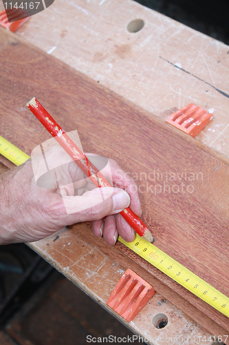 Image of Measuring wood