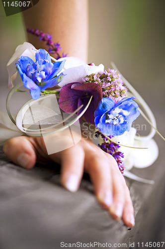 Image of Wedding flowers arm bouquet