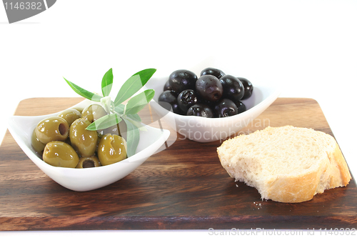 Image of black and green olives