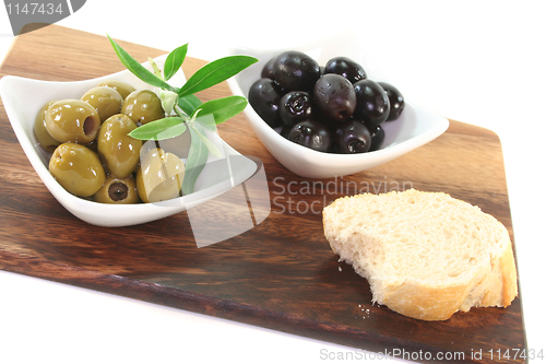 Image of black and green olives