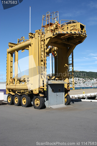 Image of Container crane