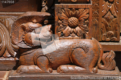 Image of Lion sculpture