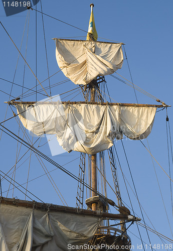 Image of Mast of a tall ship