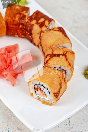 Image of omelette sushi