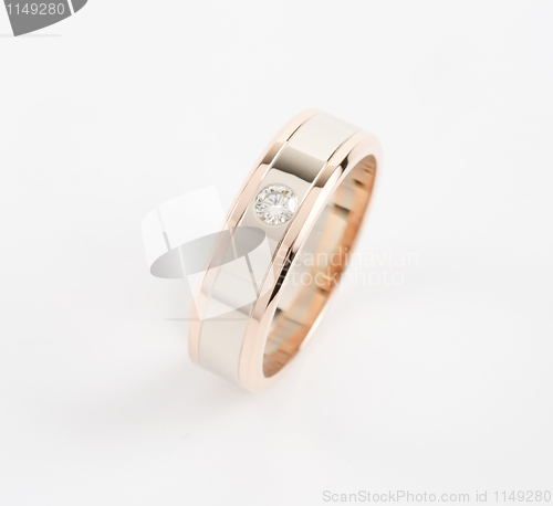 Image of gold ring