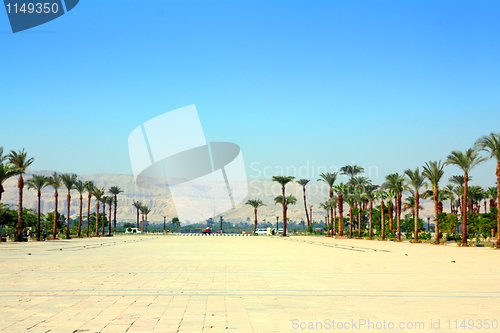 Image of square before karnak temple in Egypt