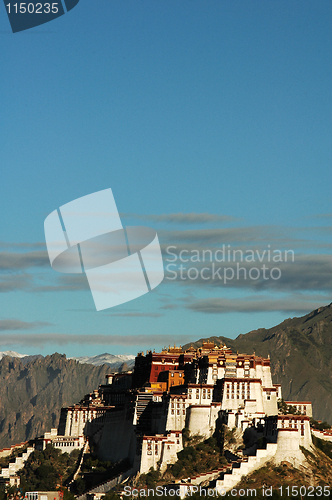 Image of Potala Palace in Lhasa Tibet