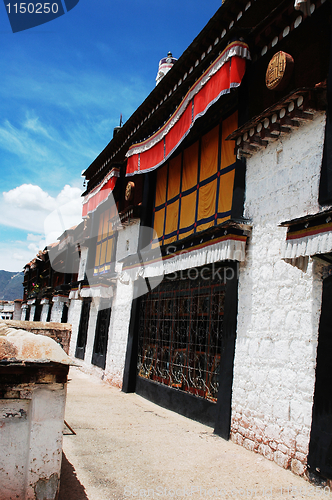 Image of Tibetan building