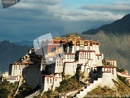 Image of Potala Palace in Lhasa Tibet