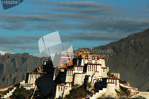 Image of Potala Palace in Lhasa Tibet