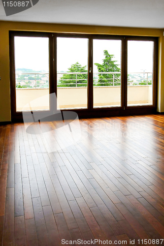 Image of Glass wall angle