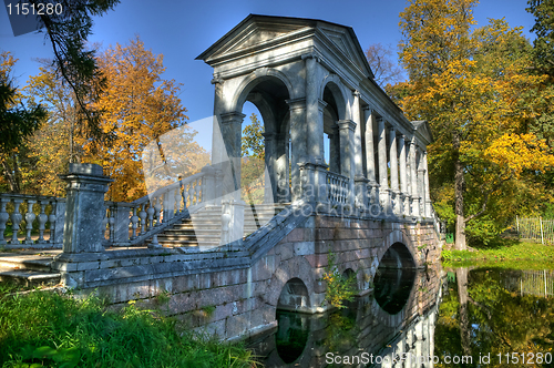 Image of The Siberian Marble Gallery between Swan Islands