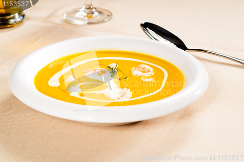 Image of pumpkin and shrimps cream soup