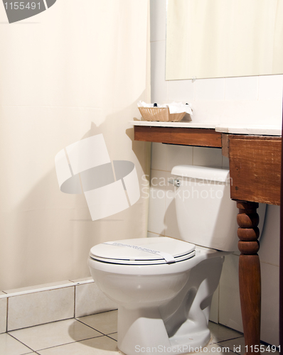 Image of toilet commode hotel bathroom managua nicaragua