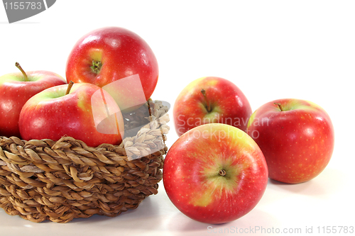 Image of Apples in the basket