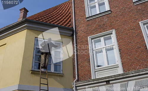 Image of Danish window cleaner